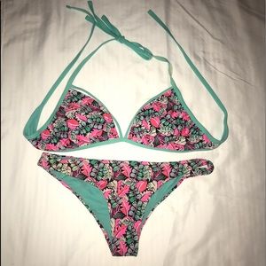 Pacsun Floral Bikini top and bottoms